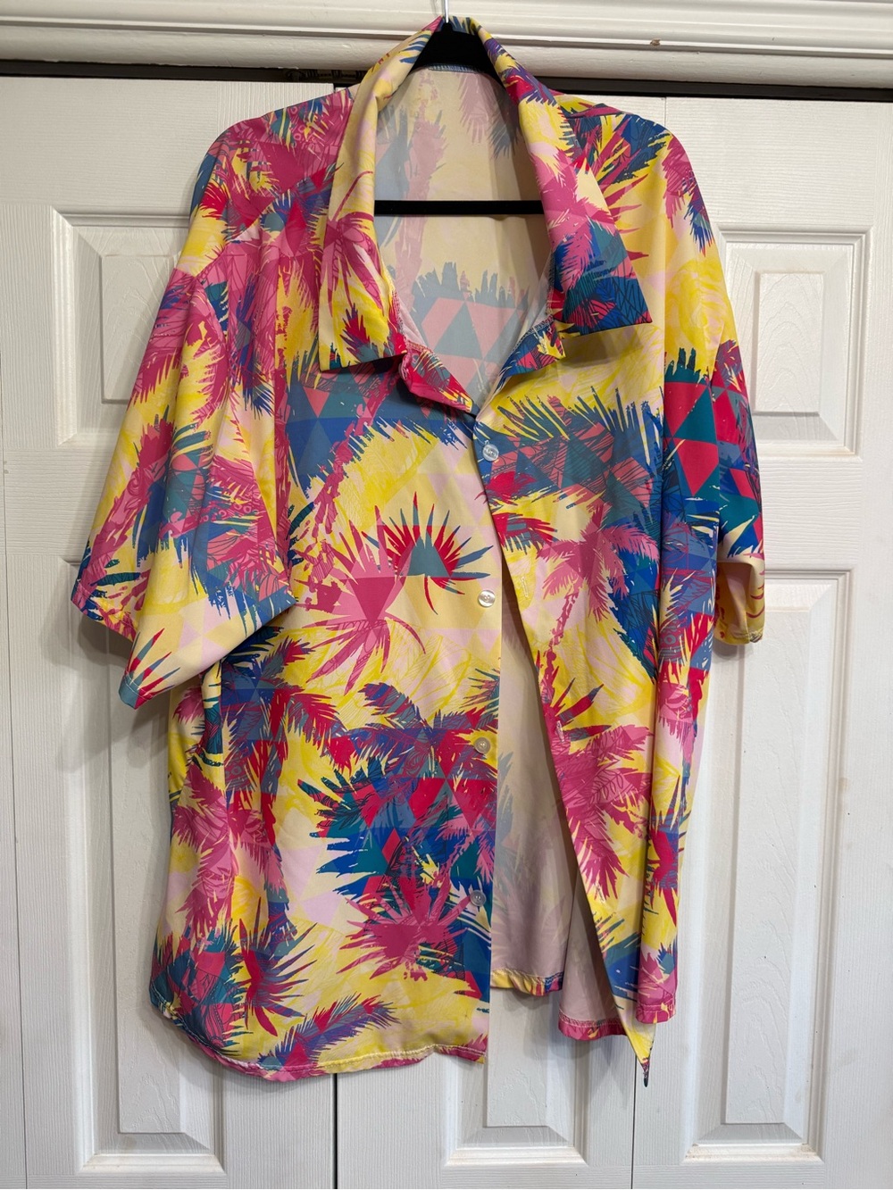 Casual Short Sleeve Button-Down Shirt in Yellow Multi-Color